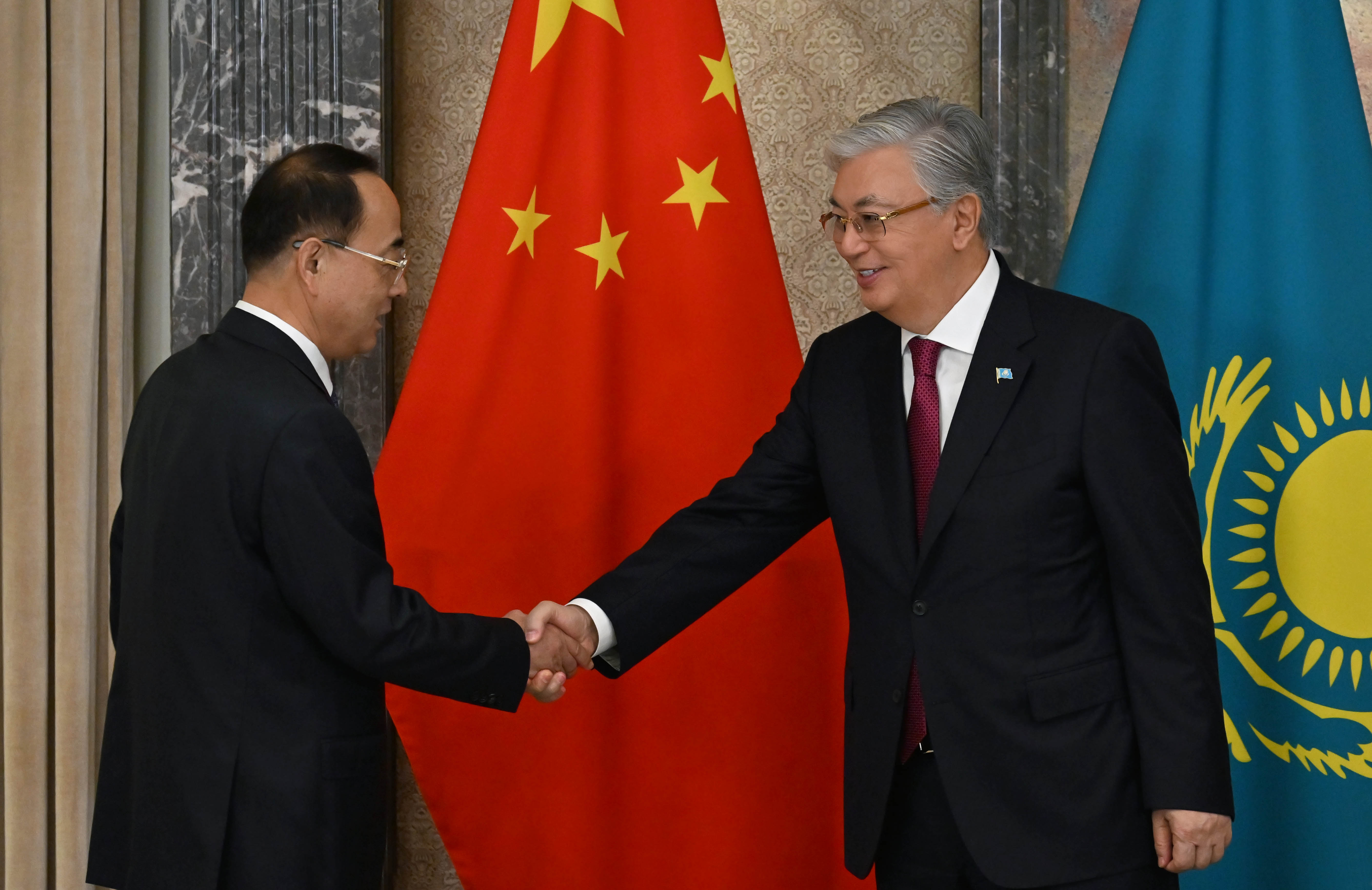 Kazakhstan's president and CRRC Corporation ink $1.3bn railway agreement 
