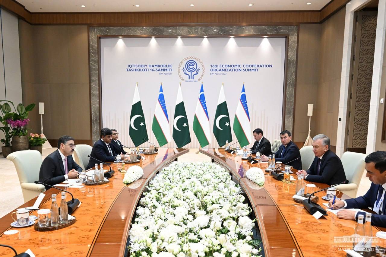 Uzbekistan and Pakistan strengthen ties at ECO Summit: 40% trade surge and Trans-Afghan railway in focus