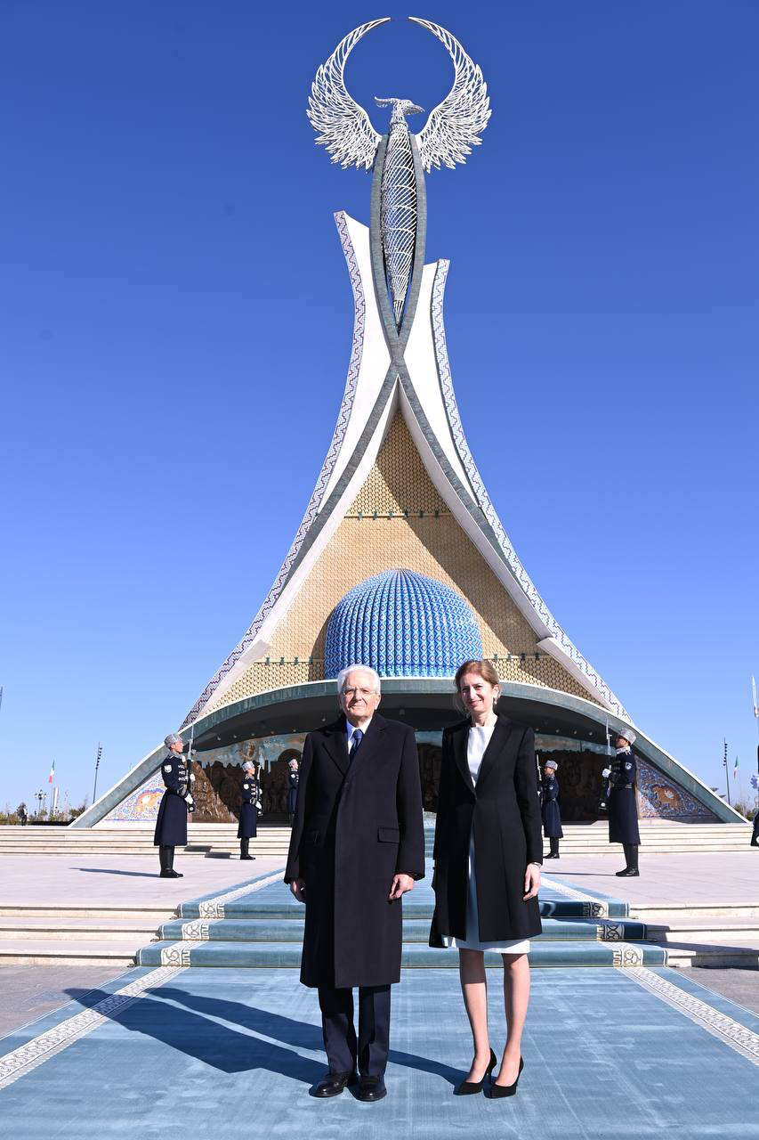 Italian President Sergio Mattarella and daughter Laura visit "New Uzbekistan" park 