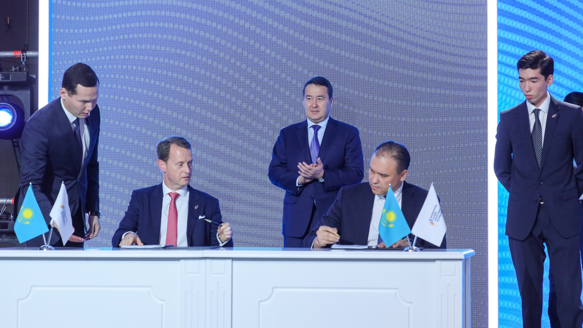 Kazakhstan attracts $1.6bn investments from global giants like Pfizer and Çalık Holding 