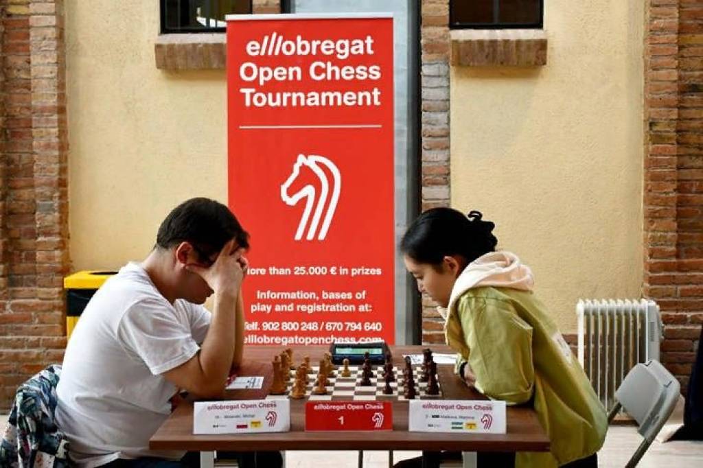 Uzbek Chess Stars Triumph in Barcelona's IV Elllobregat Open Tournament