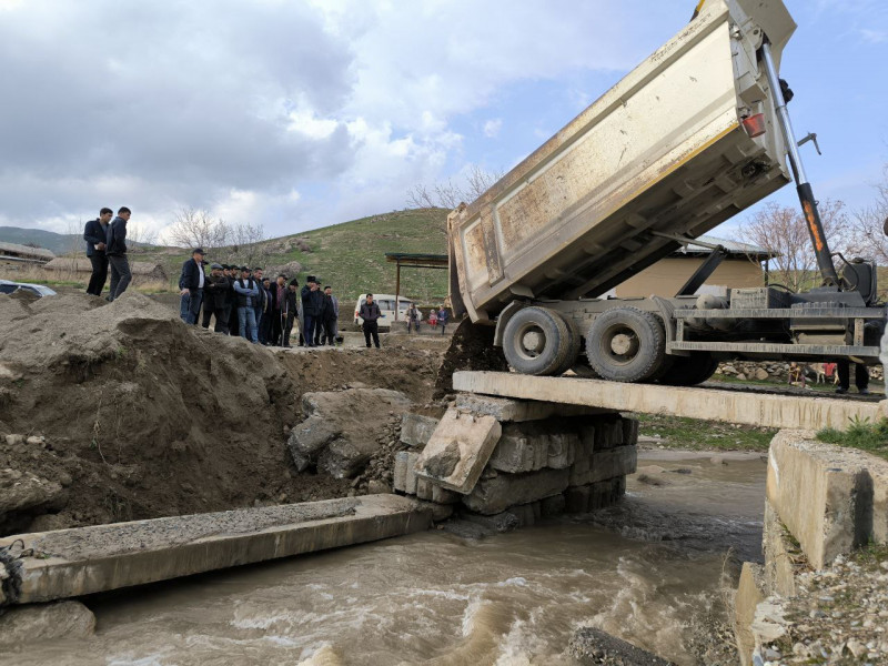 Samarqandda sel zarar yetkazgan ko‘prik qayta tiklandi (foto) 
